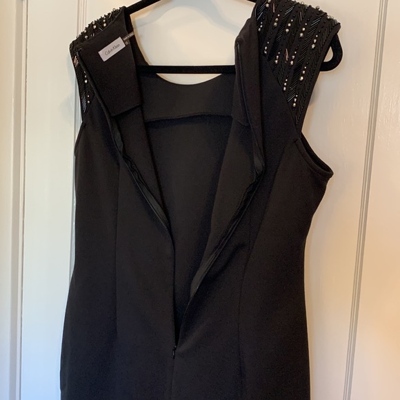 Excellent Condition Calvin Klein Black Embellished Shoulder Ponte Shift Dress 12 - Picture 6 of 7
